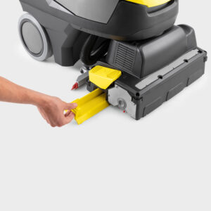 BR 35/12 C Bp Scrubber Dryer - Image 4